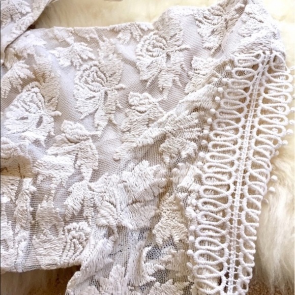 Adelyn Rae Open Back Floral Lace & Crochet Romper - Picture 7 of 8